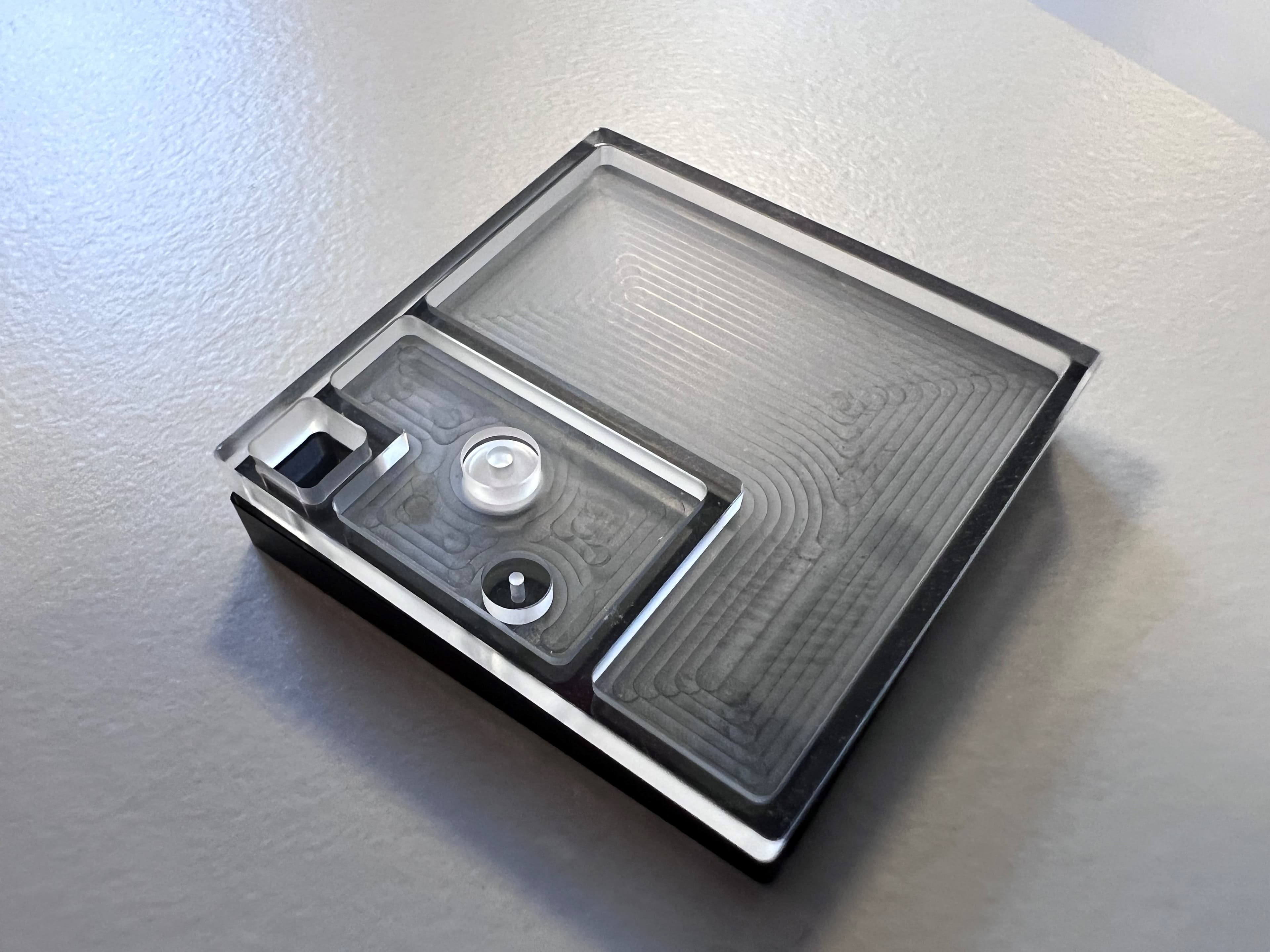 COC microfluidic chip — CNC machined channels